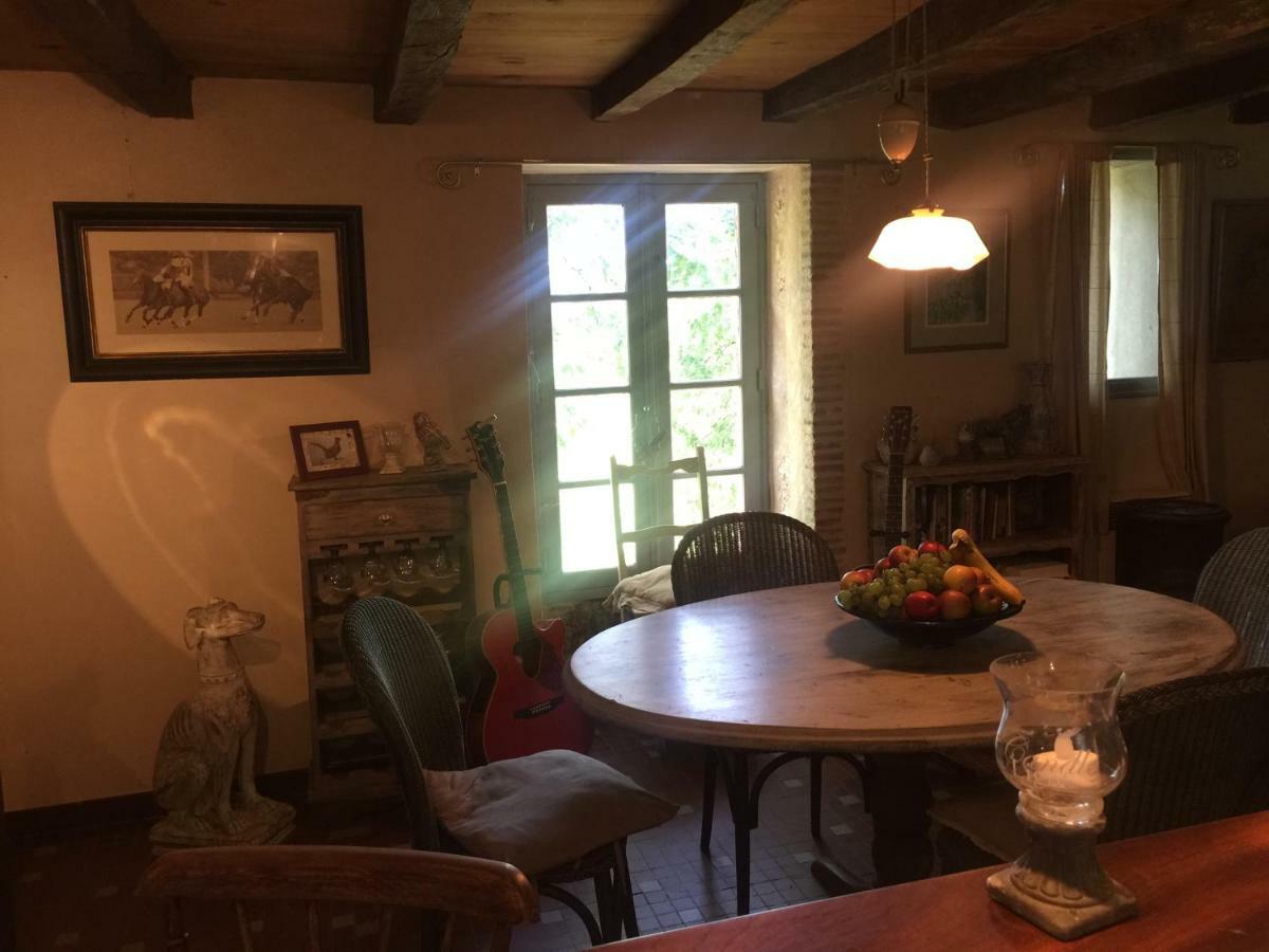 Le Peyrail Bed and Breakfast Les Lèves-et-Thoumeyragues Eksteriør billede