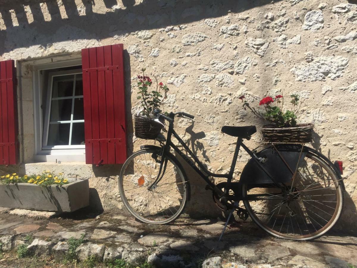 Le Peyrail Bed and Breakfast Les Lèves-et-Thoumeyragues Eksteriør billede